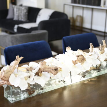 Cachepô de vidro  Casa Moderna com Orquídeas Phalaenopsis Brancas